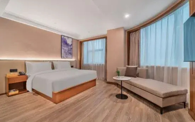 Starway Hotel (Chongqing Auto Expo Center Sanyawan Metro Station)
