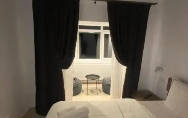 Double D Apartments
