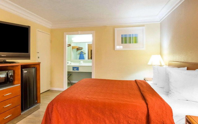Quality Inn Dalton Central