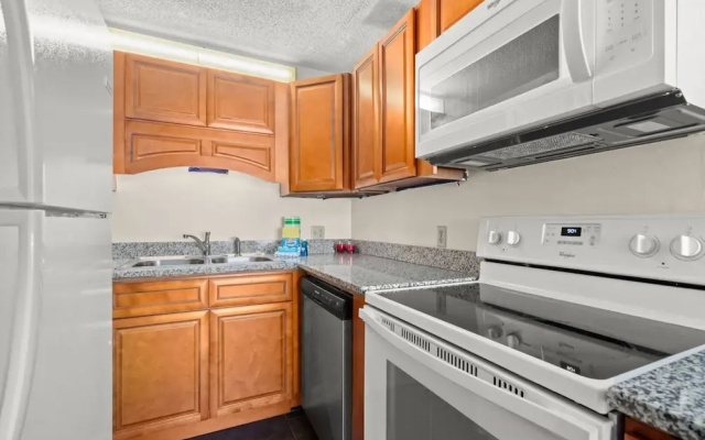 The Summit Unit 512