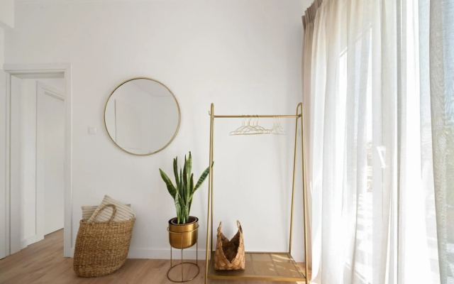 Luxurious Apartment with Big Sea View Terrace - Central Location