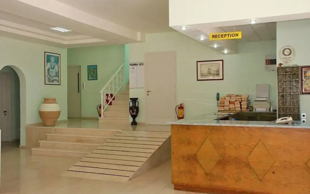 Paramonas Hotel
