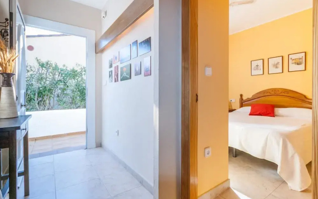Modern Holiday Home in Vilamacolum With Swimming Pool