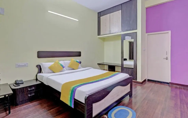 Guru Comfort, 100 m from Apollo Hospital
