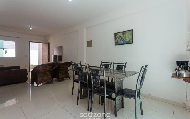 Sobrado A 300m Da Praia De Ilhéus Vcm005