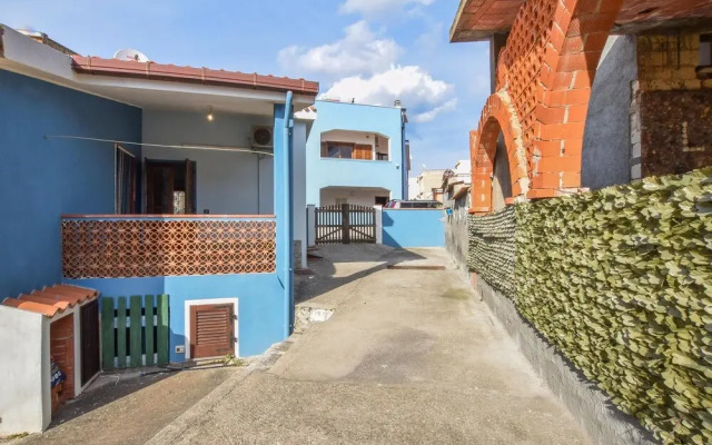 Stunning Home in S.caterina di Pittinur With 2 Bedrooms and Wifi