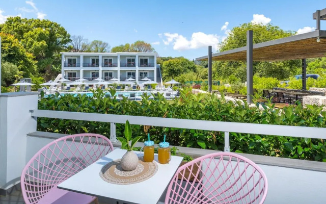Yannis Hotel Annex Rooms
