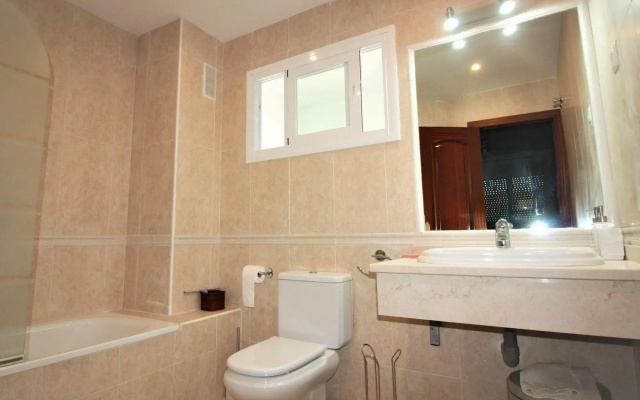 Amazing holiday home in Alhaurín El Grande with pool