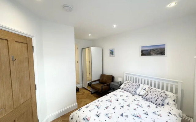 The Slipway Suite, Fowey Harbour & Parking 1 Min