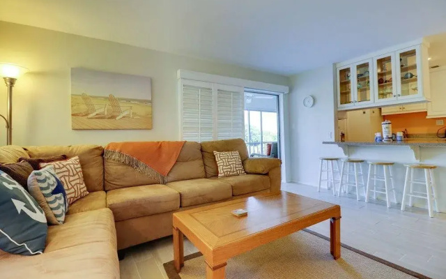 Spanish Cay A8 by RedAwning