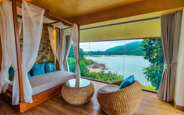 SINAE Phuket Luxury Hotel
