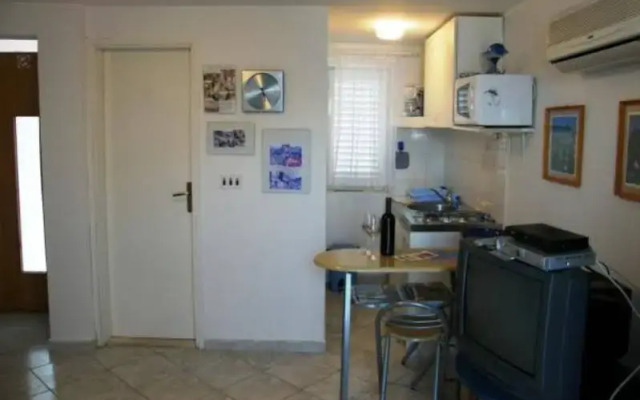 Studio Apartment Vedran Blu