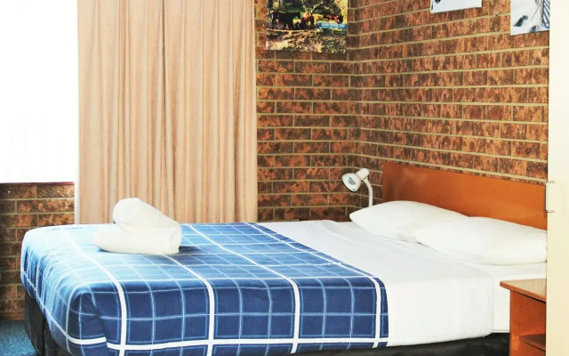 The Ski Inn Motel