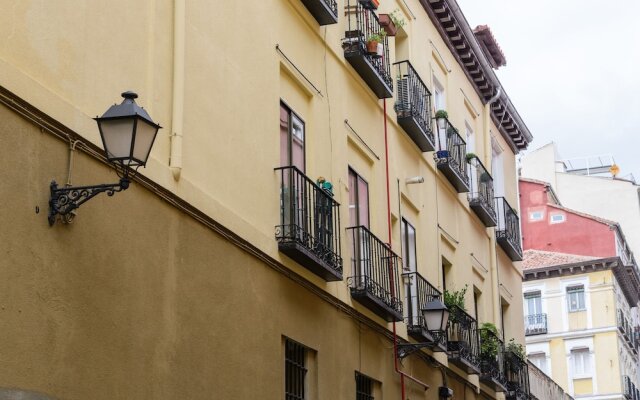 Отель Charming Madrid Center Испания, Мадрид - отзывы, цены и фото номеров - забронировать отель Charming Madrid Center онлайн вид на фасад
