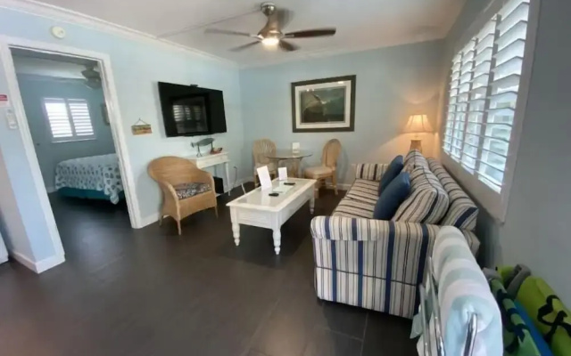 Gulf Holiday by Beachside Management