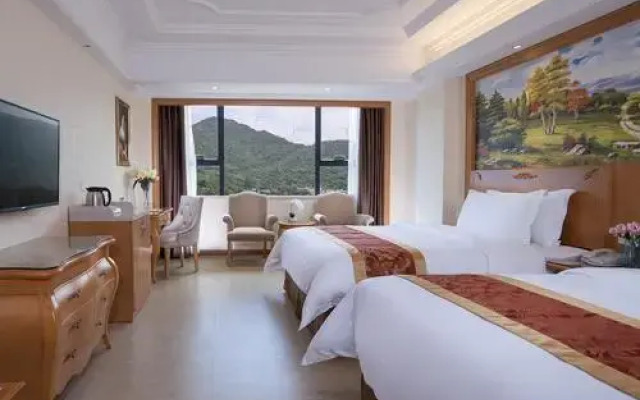 Vienna International Hotel Guangdong Yangjiang Zapo Travel Avenu