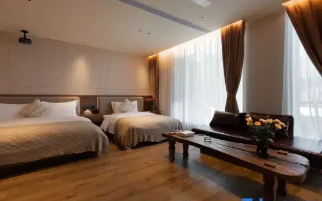 Nanfengji Homestay in Dali City