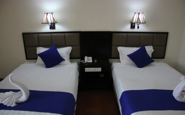 Blue Birds International Hotel