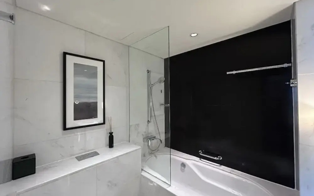 Luxury 1 bedroom at Fashion Avenue Dubai Mall Residences