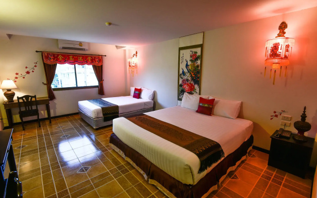 Luckswan resort