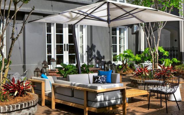 Kimpton Brice Hotel вид на фасад