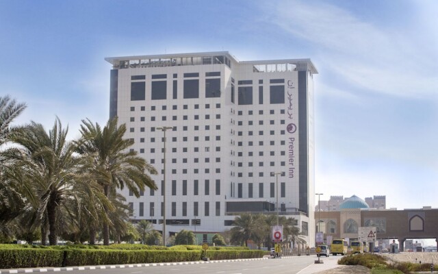 Отель Premier Inn Ibn Battuta Mall вид на фасад