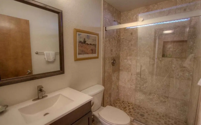 Tahoe Olympic by Lake Tahoe Accommodations