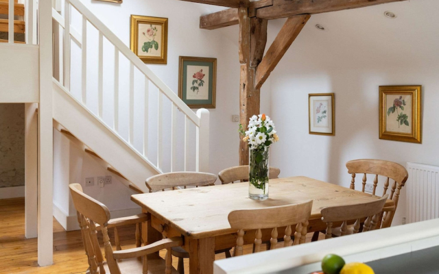 Wren Barn - Cosy 2-bed Converted Barn in Sidlesham