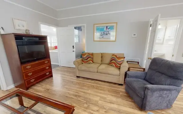 Beach Nugget by Tybee Vacation Rentals