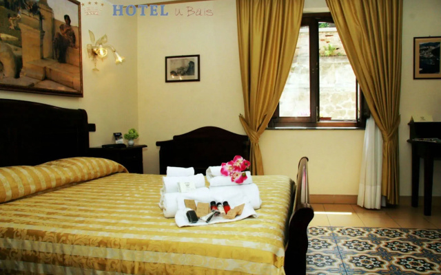 Hotel U'Bais