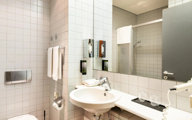 Plaza Hotel & Living Frankfurt