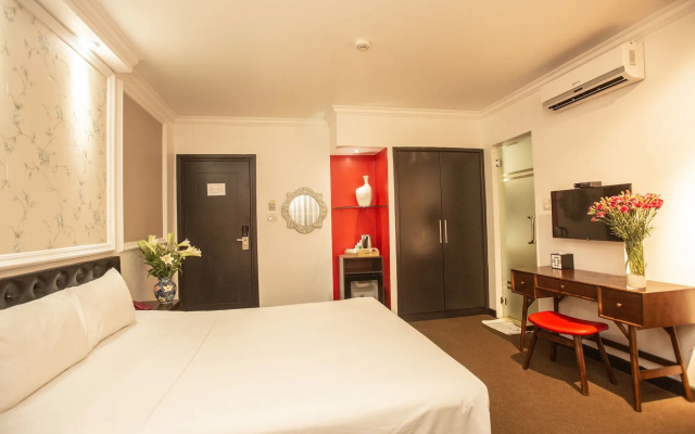 Dinh Hotel