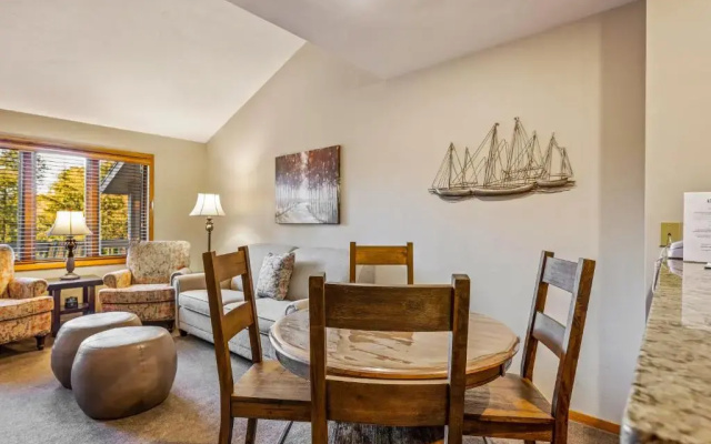 Evergreen Hill Condominiums