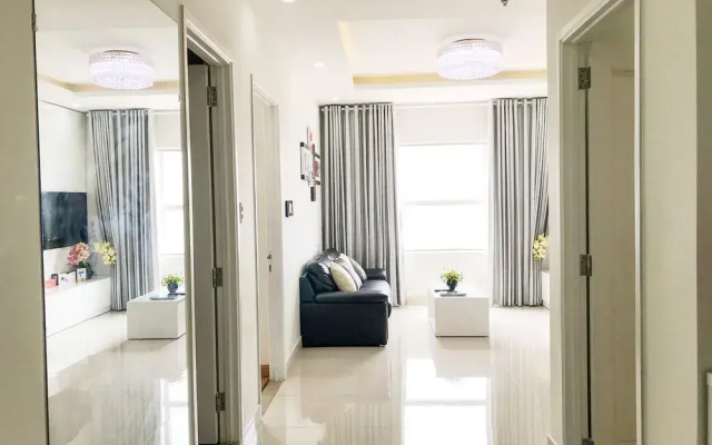 Sunrise City 2BR SW Pool 20th