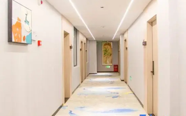Yunrui Business Hotel