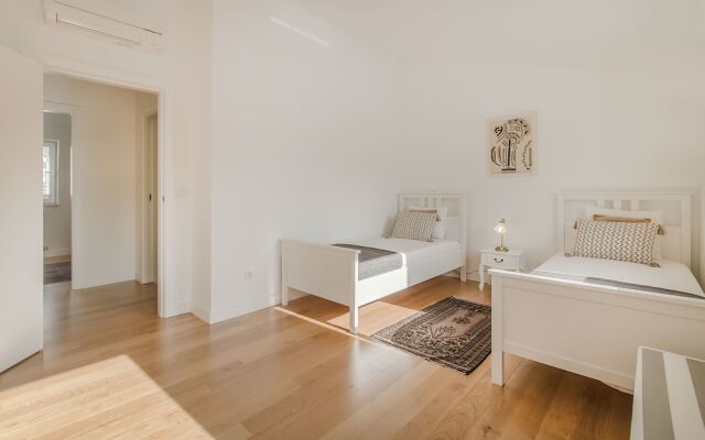 Отель Lisbon Center Penthouse Португалия, Лиссабон - отзывы, цены и фото номеров - забронировать отель Lisbon Center Penthouse онлайн комната для гостей
