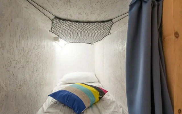 Buzz Hostel
