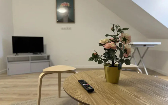 Modern Comfort in the Heart of Le Mans