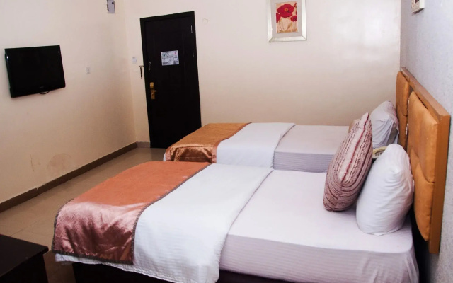 D'Palms Airport Hotel