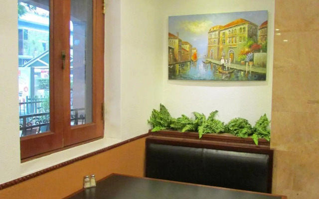 Park View Hotel