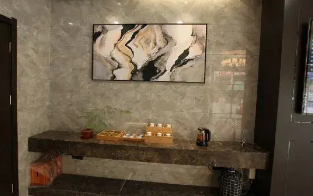 Dige Yijia Hotel