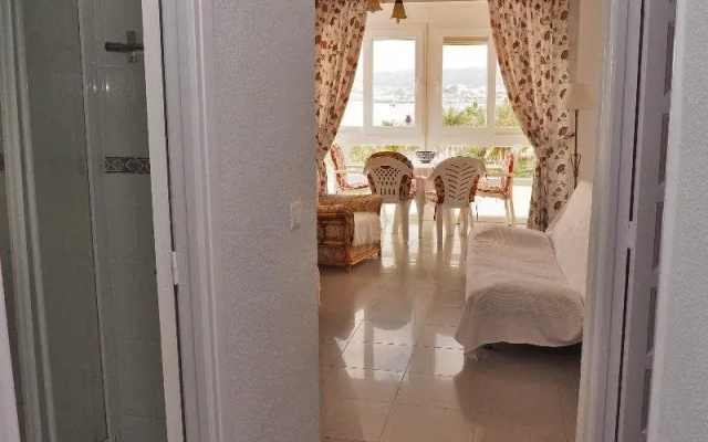 Apartamentos Intercentro Algarrobo