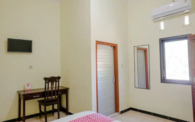 OYO 2570 Griya Kinanthi Family