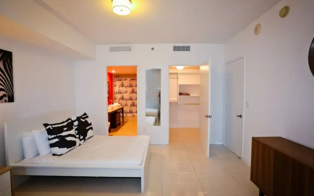 Nuovo Miami Apartments at Icon Brickell