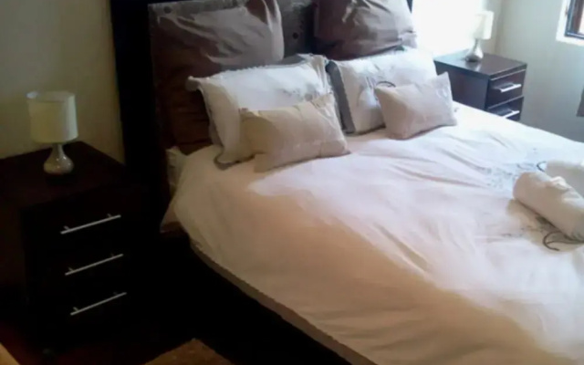 T.Recall Guest House