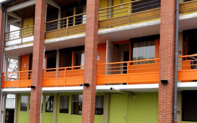 Отель Kyriad Toulouse Est Balma - Cité de l'Espace Франция, Бальма - отзывы, цены и фото номеров - забронировать отель Kyriad Toulouse Est Balma - Cité de l'Espace онлайн вид на фасад
