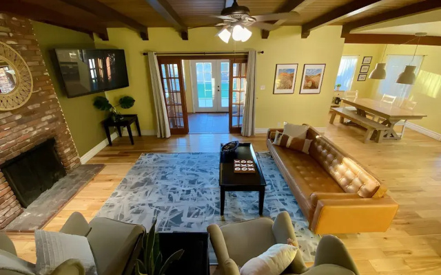 Las Vegas Pool House