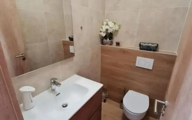 House With Private Jacuzzi Near Umag