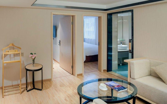 Master Hotel Wenjindu