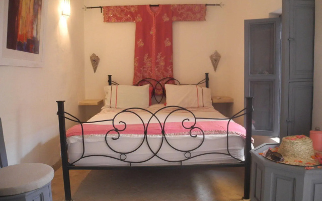 Riad Linda